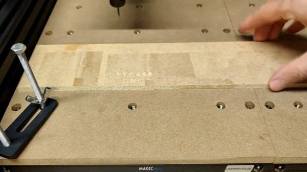 Fraiseuse TwoTrees CNC TTC 450 : Montage et tests