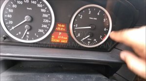 BMW E60 5 SERIES  КАК  УЗНАТЬ ТЕМПЕРАТУРУ АНТИФРИЗА  В ДВИГАТЕЛЕ.