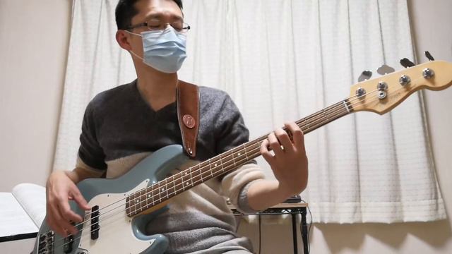 Madonna / Material Girl Bass Cover смотреть онлайн