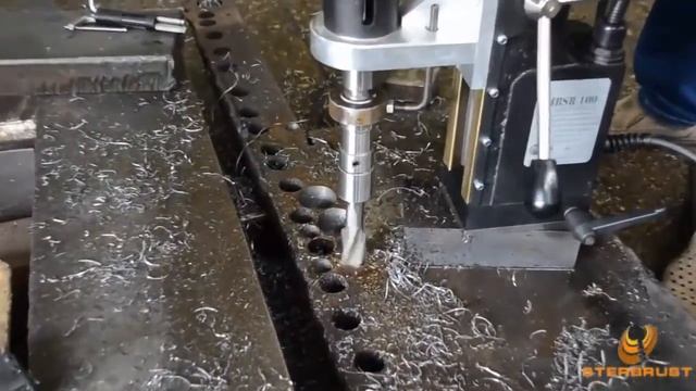 Магнитный сверлильный станок MBSR-100 - нарезание резьбы М30 смотреть онлайн