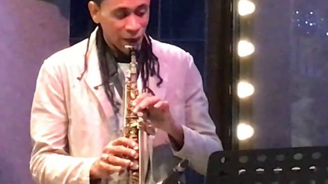 Ivan Guardiola - cuban sax смотреть онлайн