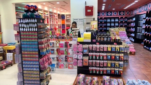 Путевые Заметки.ОАЭ,март 2019: Dubai Outlet Mall - место, где можно купить бренды с 70% скидкой смотреть онлайн