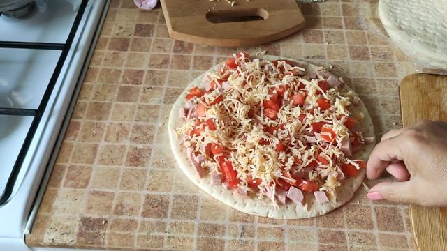 ПИЦЦА НА КОРЖАХ ИЗ МАГАЗИНА "МАГНИТ". ОТЛИЧНЫЙ КОВРИК ДЛЯ ЗАПЕКАНИЯ ИЗ ФИКС ПРАЙС. смотреть онлайн