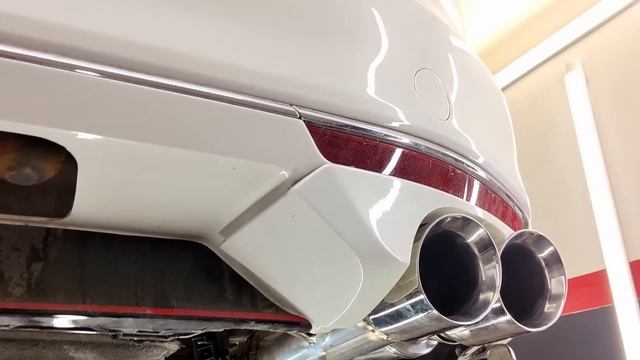 VW Passat 2.0TSI R-Line - zakázkový výfuk pro 500 koní s vyladěným zvukem a extrémními rozměry смотреть онлайн