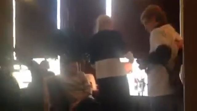 Лена Летучая инспектирует ресторан "Своя компания" в Екатеринбурге смотреть онлайн