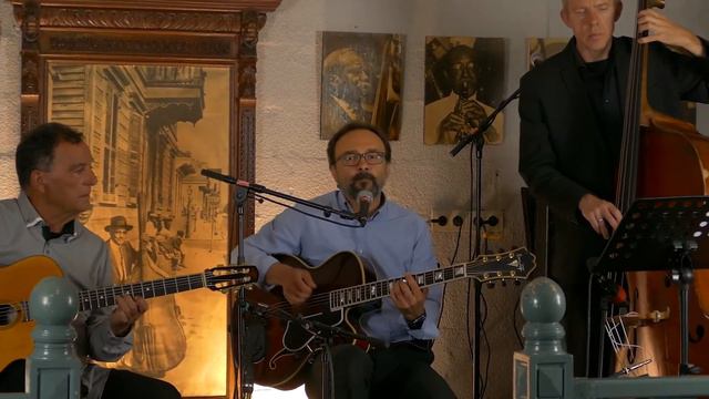 l'Oiseau Lyre live at The Honky Tony смотреть онлайн