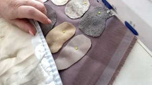 как 


Как красиво утилизировать кусочки мебельных тканей и сшить коврик "Камушки" своими руками.