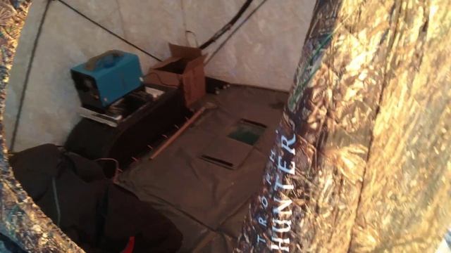 Палатка TrophyHunter КУБ утепленный 2мх2.мх2.1м. 2203# цвет: Осеннее болото смотреть онлайн