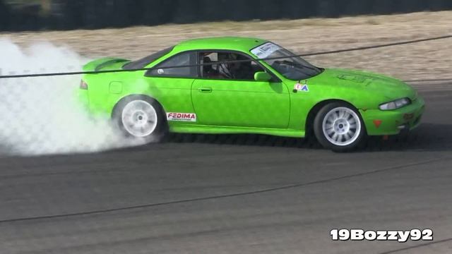 Great Sounding SR20DET Engines - 3 x Nissan Silvia S14 Drifting & Sound смотреть онлайн
