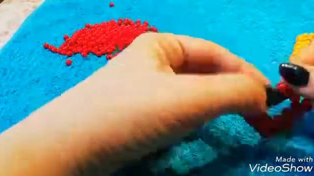 Diy брелок буква А из бусин смотреть онлайн