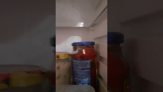 в Холодильнику холодно смотреть онлайн