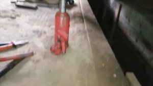 Ниссан рнесса.Лифт подвески.Задние линки из рулевых наконечников.