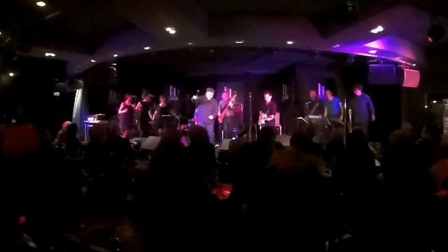 P.A.M.F Live at Le Meridien Etoile, Paris, France смотреть онлайн