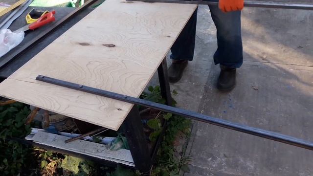 КАК СДЕЛАТЬ СКРЕБОК ДЛЯ ЧИСТКИ СНЕГА НА ЗИМУ. смотреть онлайн