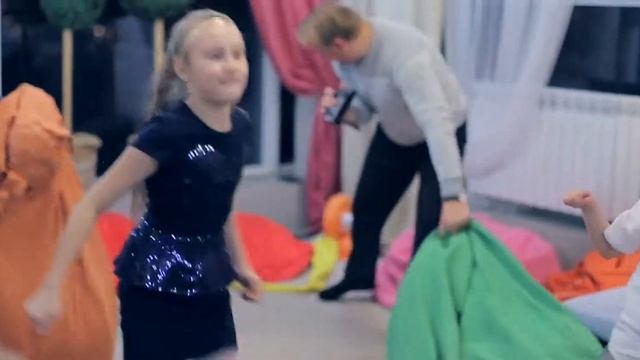 Веселый день рождения ребенка. Видеосъемка детских праздников в Новосибирске смотреть онлайн