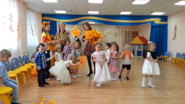 Праздник осени 28.10.2015. д/с №2070 корпус 8 группа 3 смотреть онлайн