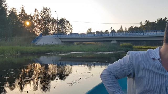 По реке Оредеж на лодке в Сиверской. смотреть онлайн
