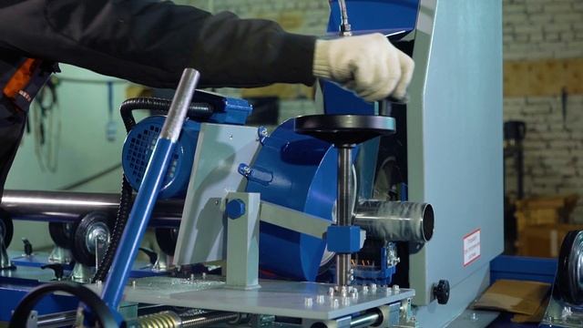 #бесцентровый #шлифование Ленточно-шлифовальный станок бесцентрового шлифования серии SGC-100 HOHMAN смотреть онлайн