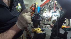 Замена клавишы включения мшу MAKITA 9558