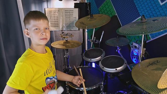 Глушим cowbell. Мягкая игрушка VS штаны смотреть онлайн