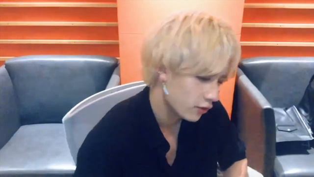 Bang Chan - Lucky Cover (Jason Mraz) смотреть онлайн