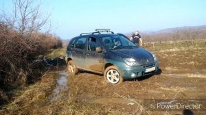 Renault Scenic RX4 mud off road