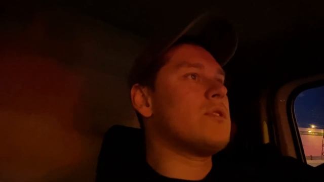 СГОРЕЛА ГАЗЕЛЬ, ВЗОРВАЛОСЬ КОЛЕСО и работа в ТЦ Москвы смотреть онлайн