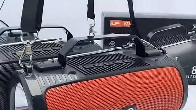 LP-V23 Outdoor Portable Wireless Bluetooth Speaker with Flashlight Antenna BT/TF/AUX/FM Stereo Soun смотреть онлайн
