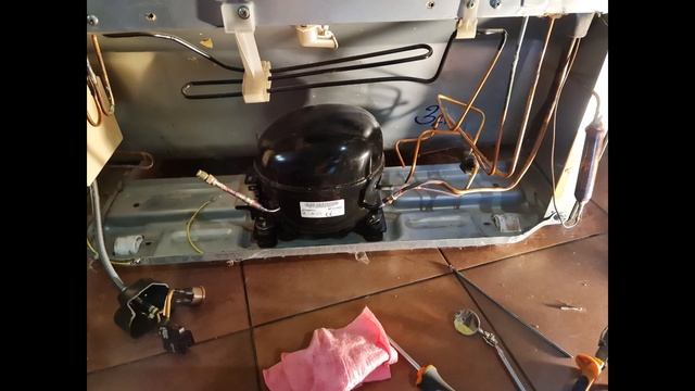 Холодильник Тошиба и Сайд Бай Сайд Дэу.Расскажу ,какие ремонты у них бывают.