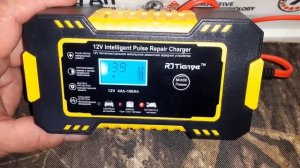 Интеллектуальное (умное) автоматическое зарядное устройство для аккумулятора.  Простое в управлении