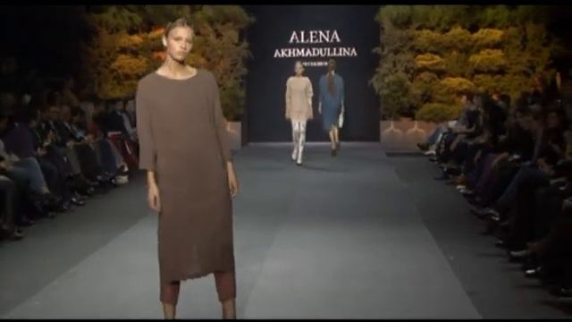 Alena Akhmadullina. Весна-лето 2011 смотреть онлайн