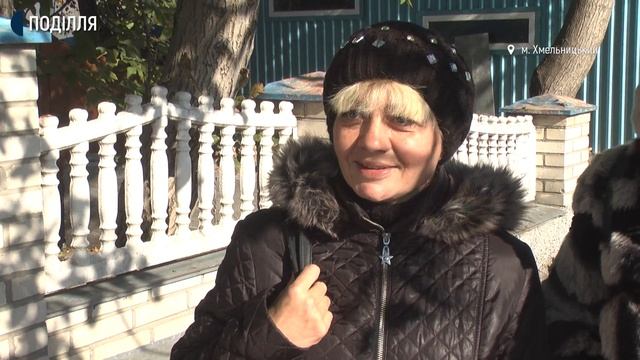 У Хмельницькому комунальники висадили дерева виду платан смотреть онлайн