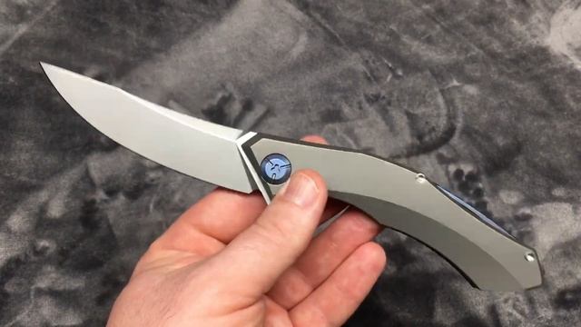 Presentation of the Green Thorn Poluchetkiy M390. смотреть онлайн