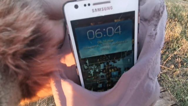 Сможет ли воздушный пластилин спасти телефон от.......ЭКСПЕРИМЕНТ!!!!!😱😱😱😱 смотреть онлайн