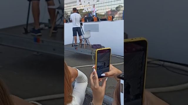 Mary Gu — Не перегори // вертикалка // (VK Fest Белая сцена) смотреть онлайн