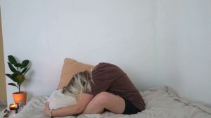 Вечерняя йога на 10 минут | Расслабление и хороший сон