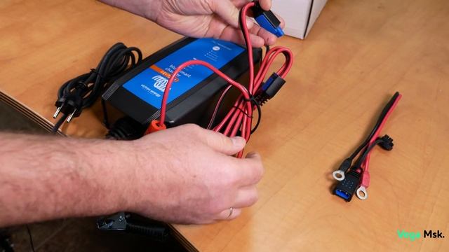 Smart IP65 Charger 12/25 + DC connector смотреть онлайн