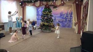 Танец с погремушкой | дети 2-3 года | Новогодний утренник