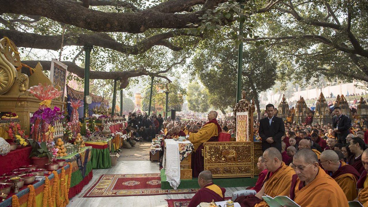 Далай-лама. Молебен о мире во всем мире смотреть онлайн