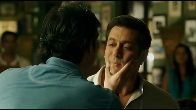 Salman khan kick dövüş sahnesi смотреть онлайн