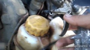 Как слить с блока автомобиля антифриз при отсутствии сливной пробки.(деу нексиа)