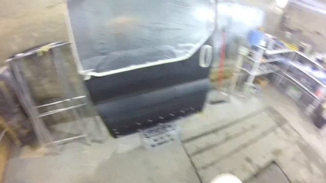 Renault Trafic Подготовка и покраска своими руками в гараже смотреть онлайн