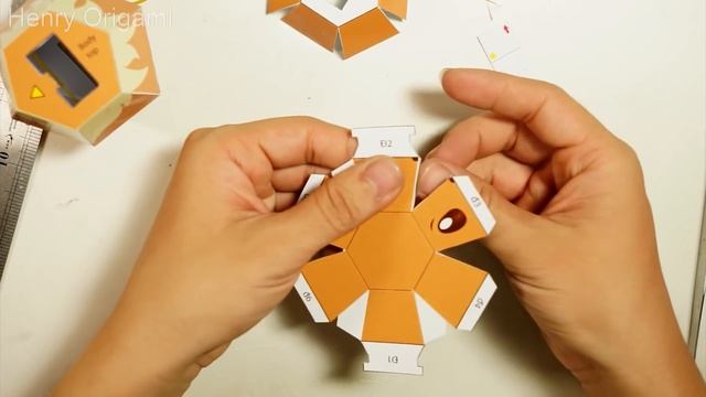 Pokemon Bomb - Papercraft Eevee Tutorial (Penguin bomb inspiration) смотреть онлайн