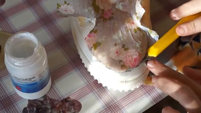 РЕСТАВРИРУЕМ СТАРУЮ ОБУВЬ . ДЕКУПАЖ ОБУВИ . ДЕЛАЕМ ИЗ СТАРОЙ -НОВУЮ смотреть онлайн