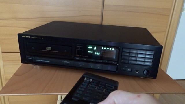 ONKYO DX-6730 CD Player смотреть онлайн
