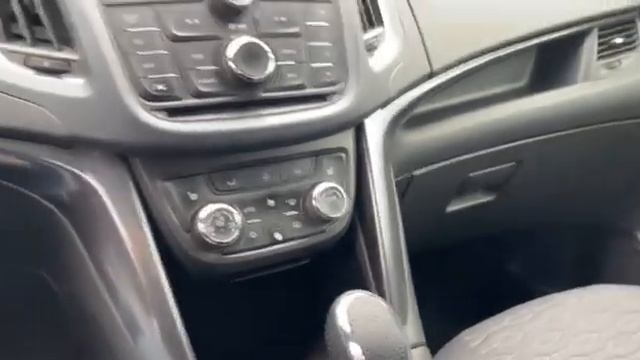 Opel Zafira смотреть онлайн
