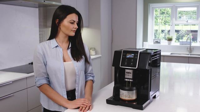 Perfecta EVO ESAM420.40 Using the Coffee Pot смотреть онлайн