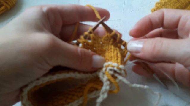 Простые Носки спицами "Королевская Осень" ЧАСТЬ 1 смотреть онлайн