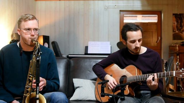 Here Comes The Sun - The Beatles (Acoustic Jazz Cover) I The Synergy Duo смотреть онлайн