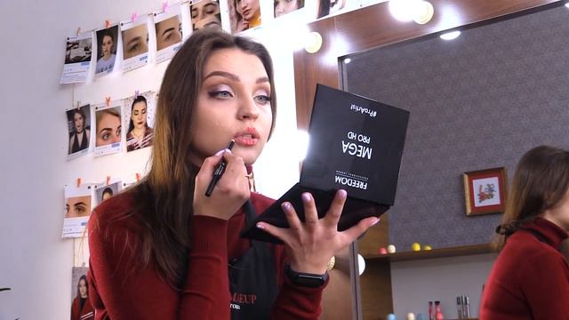 Червоні губи. Как правильно наносить красную помаду? смотреть онлайн